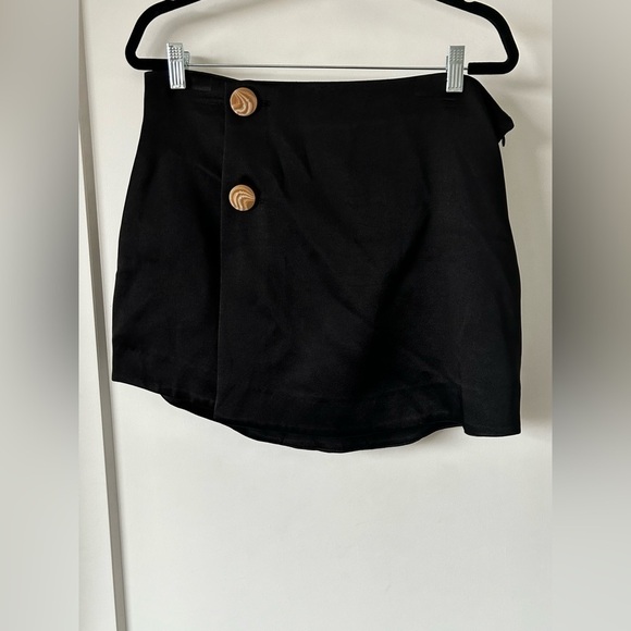 Zara Mini Skirt with Buttons NWT 1165/336/800 - Picture 1 of 12